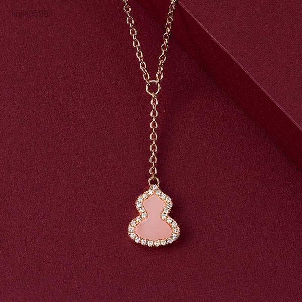 fashion pink gourd necklace women's summer niche design sense s925 sterling silver pendant all-match clavicle chain decorations
fashion pink gourd necklace women's summer niche design sense s925 sterling silver pendant all-match clavicle chain decorations