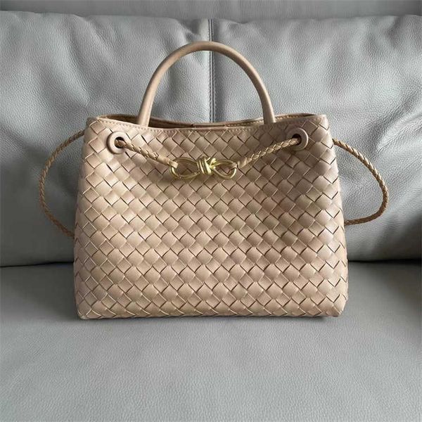 genuine designer andiamo bag botegas new 2023 spring/summer leather women's woven cowhide metal rope buckle handbag large capacity one
genuine designer andiamo bag botegas new 2023 spring/summer leather women's woven cowhide metal rope buckle handbag large capacity one