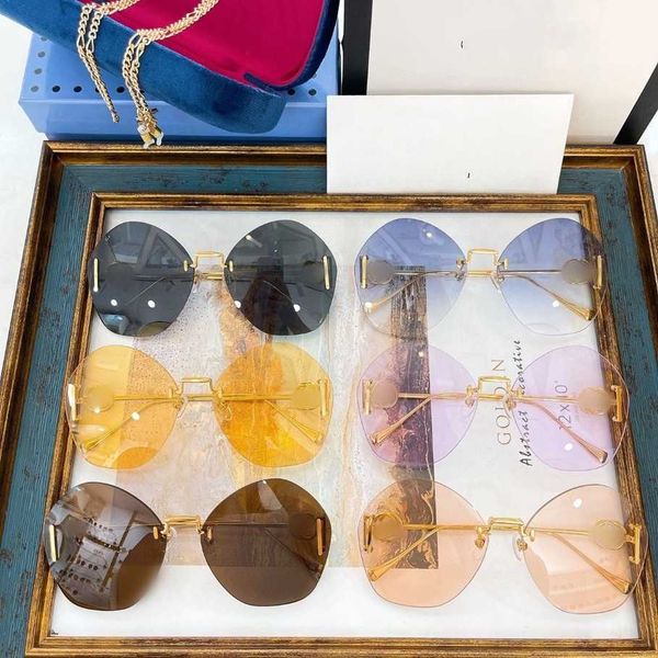 2023 new luxury designer g family's new large frame display face small female star ins net red same frameless chain sunglasses gg1203, White;black
2023 new luxury designer g family's new large frame display face small female star ins net red same frameless chain sunglasses gg1203, White;black