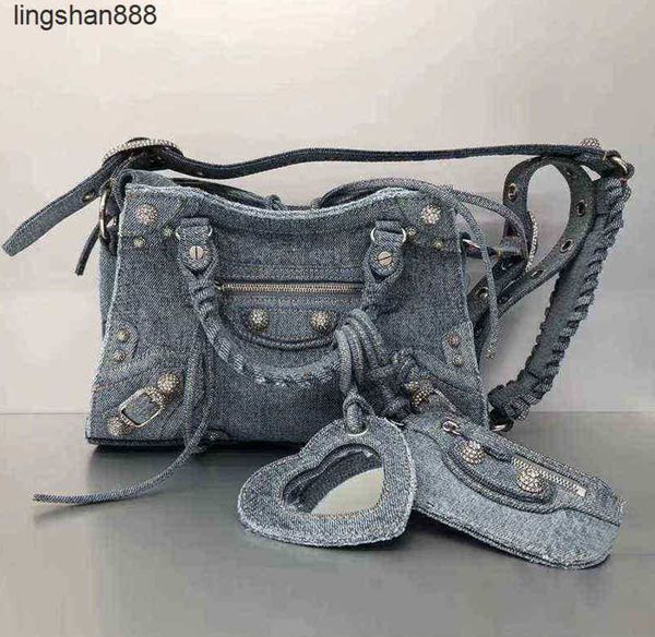 evening bags totes luxury handbags women denim diamond riveted motorcycle bag messenger bag half moon locomotive bag with mirror and card 45
evening bags totes luxury handbags women denim diamond riveted motorcycle bag messenger bag half moon locomotive bag with mirror and card 45