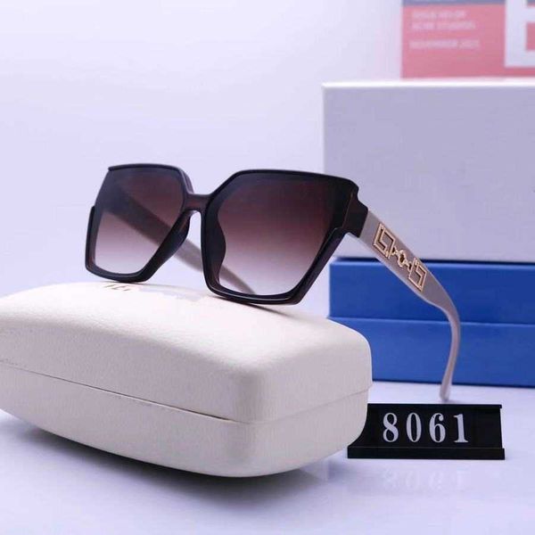 2023 luxury designer sunglasses overseas new popular online men's and women's head sunglasses tourism box glasses 8061, White;black
2023 luxury designer sunglasses overseas new popular online men's and women's head sunglasses tourism box glasses 8061, White;black