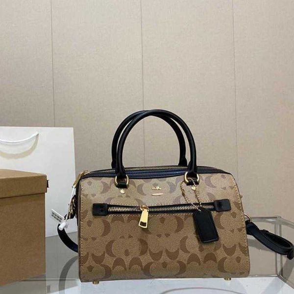 coabag letter print boston bag classic designer tote bag womens designer bag handle travel bag fashion purse handbag lady leather shoulder b
coabag letter print boston bag classic designer tote bag womens designer bag handle travel bag fashion purse handbag lady leather shoulder b