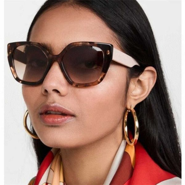 2023 new luxury designer pjia new sunglasses women's net red same style personality square plate sunglasses spr24xf, White;black
2023 new luxury designer pjia new sunglasses women's net red same style personality square plate sunglasses spr24xf, White;black