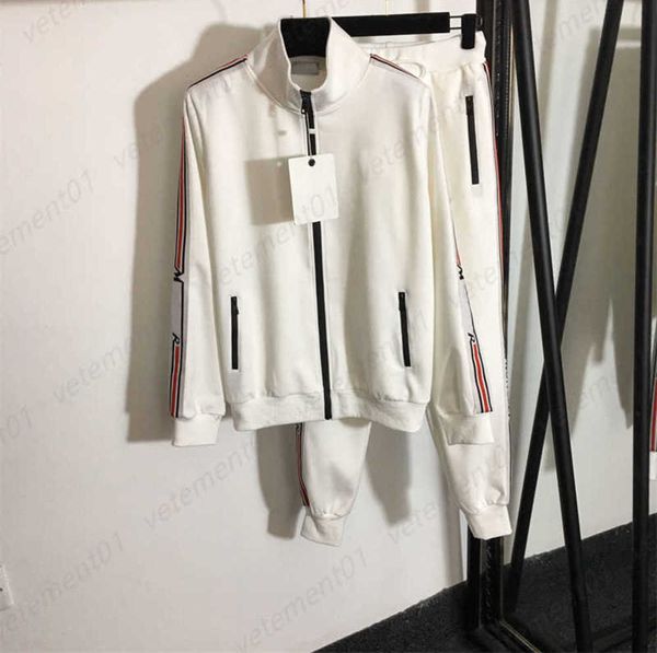 monclairs tracksuit two piece set logo badge letter ribbon trim stand collar long sleeve jacket elastic waist drawstring casual sweatpants, Gray
monclairs tracksuit two piece set logo badge letter ribbon trim stand collar long sleeve jacket elastic waist drawstring casual sweatpants, Gray