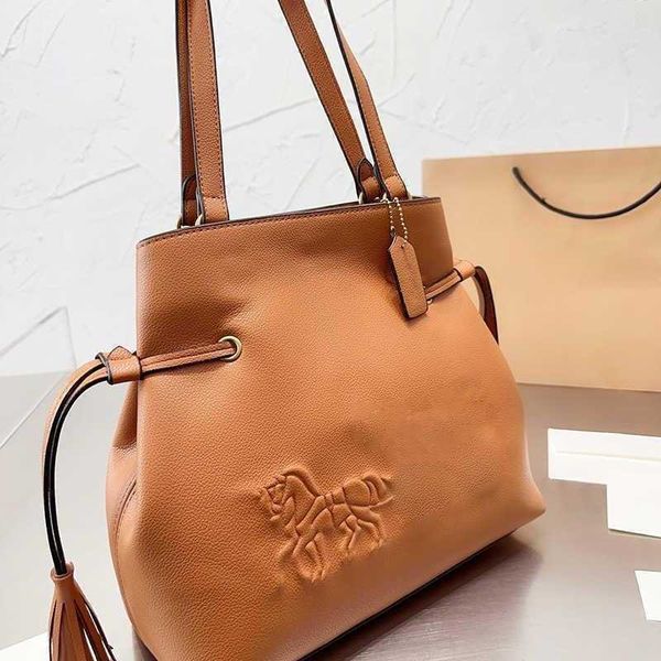 coabag letter dumpling designer bag women designer tote bag large totes luxury handbag fashion shoulder travel shopping bags lady leather du
coabag letter dumpling designer bag women designer tote bag large totes luxury handbag fashion shoulder travel shopping bags lady leather du