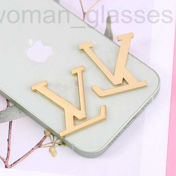 pins, brooches designer l family flat accessories, adhesive phone cases, hair bands, hole holes, shoes, clips, hats, donkey brand accessorie, Gray
pins, brooches designer l family flat accessories, adhesive phone cases, hair bands, hole holes, shoes, clips, hats, donkey brand accessorie, Gray