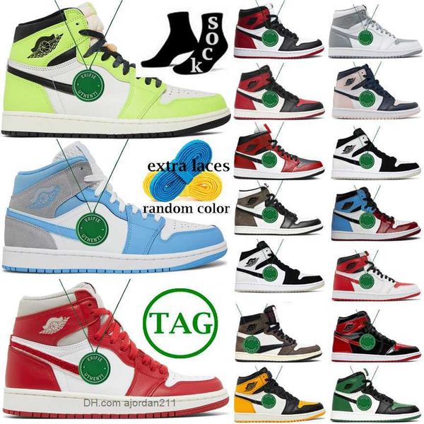 2023 with box men women 1s basketball shoes air jorban 1 patent bred sneakers retro stage haze starfish off chicago university blue yellow t
2023 with box men women 1s basketball shoes air jorban 1 patent bred sneakers retro stage haze starfish off chicago university blue yellow t
