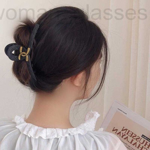 hair clips & barrettes designer versatile hairpin headwear minimalist shark clip min fashion accessory grab 1330 97lp, Golden;silver
hair clips & barrettes designer versatile hairpin headwear minimalist shark clip min fashion accessory grab 1330 97lp, Golden;silver