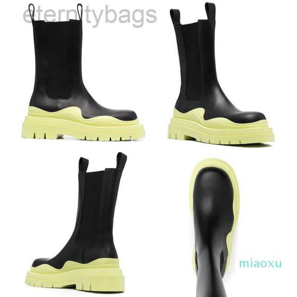 bvity shoes 2021 aaaa man pink sole boot fashion luxury tire leather chelsea booties men platform chunky shoes lady knight high-boots design, Black
bvity shoes 2021 aaaa man pink sole boot fashion luxury tire leather chelsea booties men platform chunky shoes lady knight high-boots design, Black