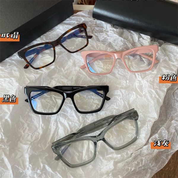 2023 new luxury designer sunglasses b's plate box fried dough twists leg flat mirror women's ins net red same twisted plain eyegla, White;black
2023 new luxury designer sunglasses b's plate box fried dough twists leg flat mirror women's ins net red same twisted plain eyegla, White;black