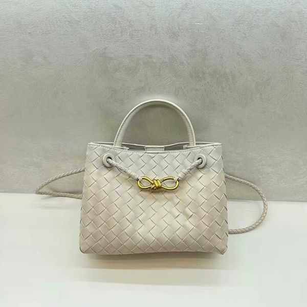 designer andiamo bag botegas 2023 summer new candy color slant straddle handheld one shoulder leather woven tote k0za
designer andiamo bag botegas 2023 summer new candy color slant straddle handheld one shoulder leather woven tote k0za