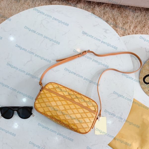 genuine leather women's men tote crossbody bags luxury designer woman fashion shopping evening camera cases cards single handbag should
genuine leather women's men tote crossbody bags luxury designer woman fashion shopping evening camera cases cards single handbag should
