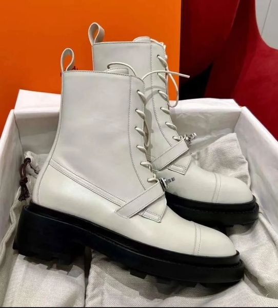 famous winter women funk ankle boots calfskin leather black white kelly buckle motorcycle booties lady chunky sole lady martin boot eu35-40
famous winter women funk ankle boots calfskin leather black white kelly buckle motorcycle booties lady chunky sole lady martin boot eu35-40
