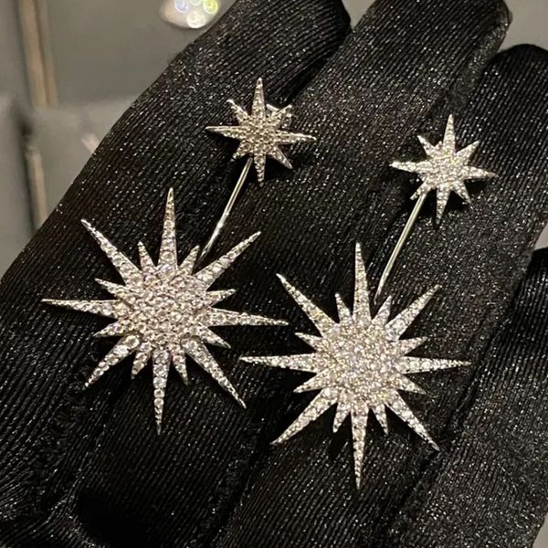 stud luxury eight awn star earrings trend personalized design super flash high carbon diamond zircon earring 230801, Golden;silver
stud luxury eight awn star earrings trend personalized design super flash high carbon diamond zircon earring 230801, Golden;silver