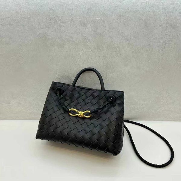 women's designer andiamo bag botegas new genuine leather large capacity woven handbag cowhide commuter one shoulder crossbody tote 6yq4
women's designer andiamo bag botegas new genuine leather large capacity woven handbag cowhide commuter one shoulder crossbody tote 6yq4