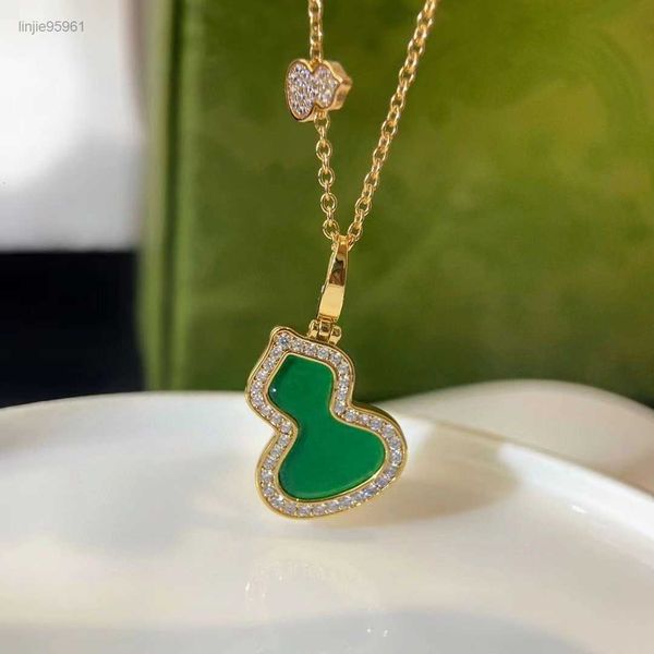 luxury q brand cute gourd designer pendant necklaces for women shining crystal silver cz love necklace party wedding jewelry
luxury q brand cute gourd designer pendant necklaces for women shining crystal silver cz love necklace party wedding jewelry