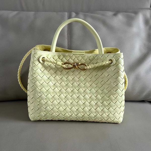 andiamo bag botegas 2023 spring new cowhide designer women's handbag large capacity commuter one shoulder crossbody 2 pgl6
andiamo bag botegas 2023 spring new cowhide designer women's handbag large capacity commuter one shoulder crossbody 2 pgl6