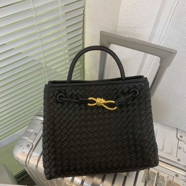 botegas rope designer small metal andiamo hardware bag woven handheld tote 2023 new leisure one shoulder commuting multi compartment wkmh
botegas rope designer small metal andiamo hardware bag woven handheld tote 2023 new leisure one shoulder commuting multi compartment wkmh