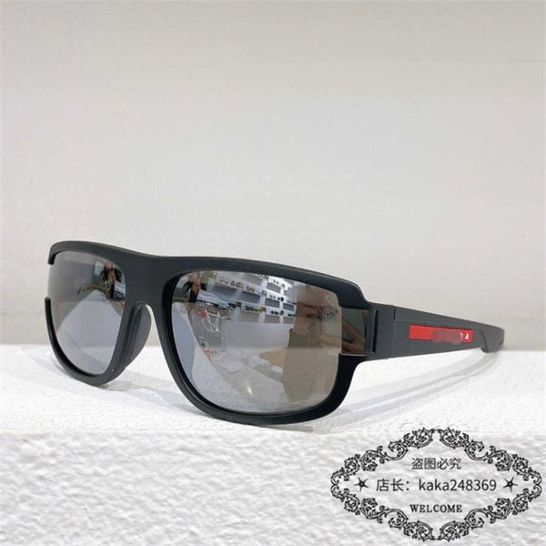 2023 new luxury designer p's board fashion personality toad women ins net red same sunglasses men sps03w-f, White;black
2023 new luxury designer p's board fashion personality toad women ins net red same sunglasses men sps03w-f, White;black