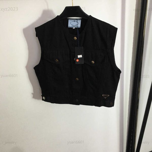 designer women clothing fashion denim jacket solid color vest size s- metal button decoration sleeveless coat july28, Black;white
designer women clothing fashion denim jacket solid color vest size s- metal button decoration sleeveless coat july28, Black;white