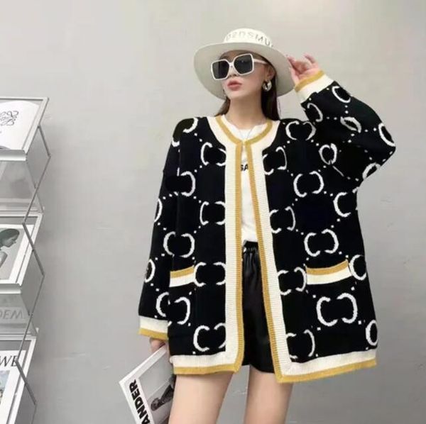 vintage loose cardigans sweater for women casual autumn v-neck knit female long sleeve knitwear tory fashion brand luxury designer sweater g, White;black
vintage loose cardigans sweater for women casual autumn v-neck knit female long sleeve knitwear tory fashion brand luxury designer sweater g, White;black