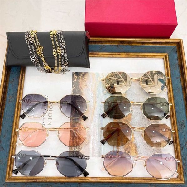 2023 luxury designer sunglasses 23 new hualun va2040 small frame metal hanging chain women's personalized fashion sunglasses, White;black
2023 luxury designer sunglasses 23 new hualun va2040 small frame metal hanging chain women's personalized fashion sunglasses, White;black
