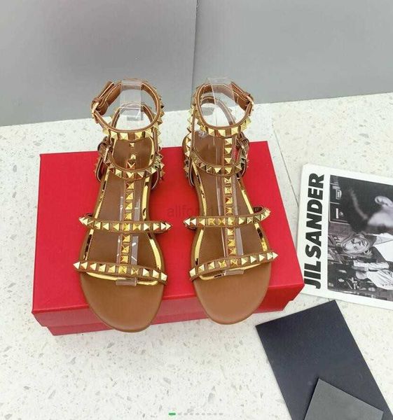 23ss summer color rivets spiked gladiator flat sandals stones studded flip sandal women's shoes adjustable buckle laces, Black
23ss summer color rivets spiked gladiator flat sandals stones studded flip sandal women's shoes adjustable buckle laces, Black