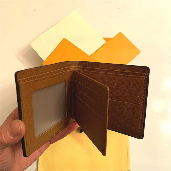 2020 new bag billfold plaid pattern women wallet men pures high-end s designer wallet with box 119323s, Red;black
2020 new bag billfold plaid pattern women wallet men pures high-end s designer wallet with box 119323s, Red;black