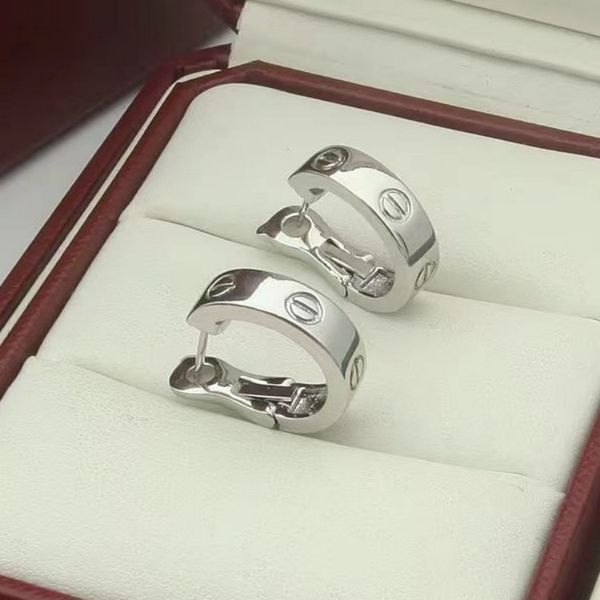 c-shaped titanium steel love earrings, screws, fashionable earrings, nail style, stock 18k gold open earrings, Golden;silver
c-shaped titanium steel love earrings, screws, fashionable earrings, nail style, stock 18k gold open earrings, Golden;silver