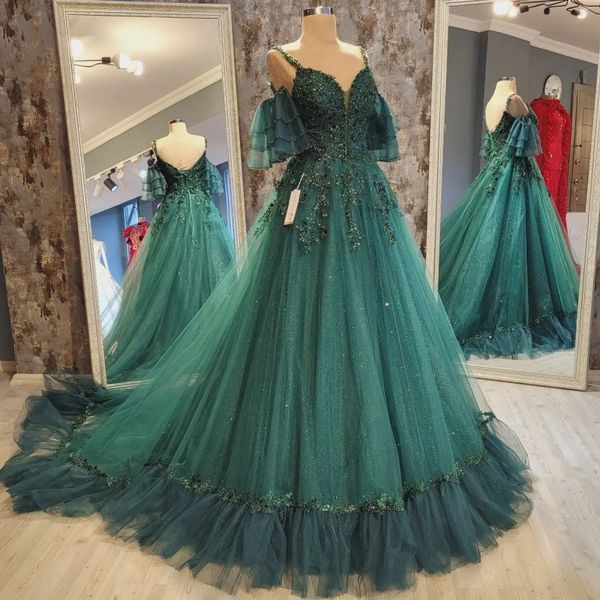 dubai green spaghetti strap a-line luxury v-neck evening dresses sleeveless diamond beads tull formal gown serene party dress, Black;red
dubai green spaghetti strap a-line luxury v-neck evening dresses sleeveless diamond beads tull formal gown serene party dress, Black;red