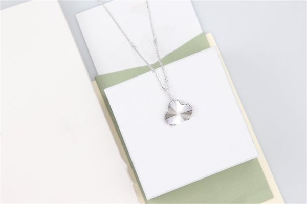 luxury designer necklace classic designer van necklace cleef pendant jewelry silver rose gold luxury necklace couple party holiday gift sgfh
luxury designer necklace classic designer van necklace cleef pendant jewelry silver rose gold luxury necklace couple party holiday gift sgfh