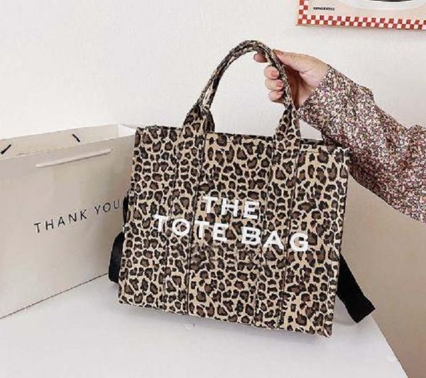 new the tote bag designer bags single totes designer bag man women bag casual canvas fashion shoulder bag crossbody bag shopping handbag 09
new the tote bag designer bags single totes designer bag man women bag casual canvas fashion shoulder bag crossbody bag shopping handbag 09