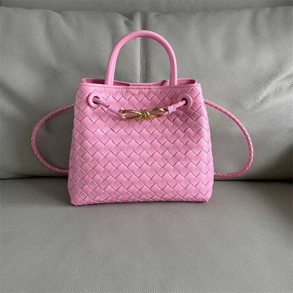 botegas spring/summer designer 2023 andiamo new genuine bag leather women's woven cowhide metal rope buckle handbag large capacity one
botegas spring/summer designer 2023 andiamo new genuine bag leather women's woven cowhide metal rope buckle handbag large capacity one
