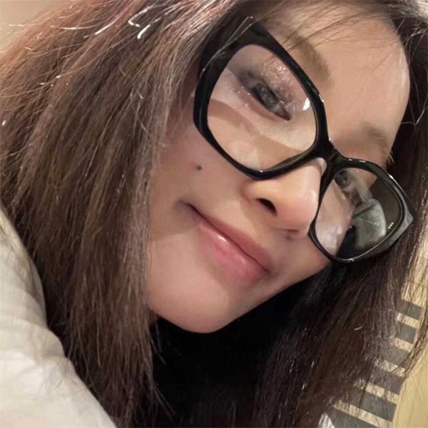 2023 luxury designer sunglasses new p family irregular glasses frame women's style ins network red same flat mirror 18w, White;black
2023 luxury designer sunglasses new p family irregular glasses frame women's style ins network red same flat mirror 18w, White;black