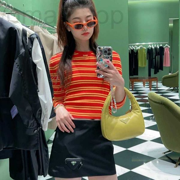 women's blouses & shirts designer new intercolor stripe round neck long sleeve letter embroidery celebrity fashion style thin knitted s, White
women's blouses & shirts designer new intercolor stripe round neck long sleeve letter embroidery celebrity fashion style thin knitted s, White