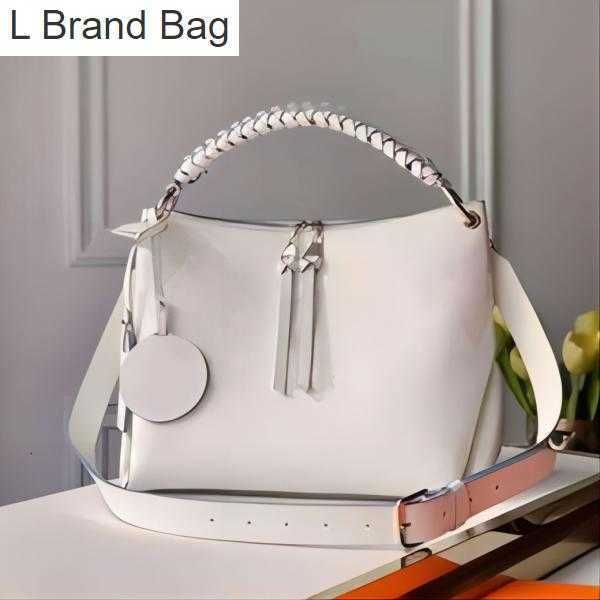 2023 new 5a quality,classic fashion handbags,luxurys designers bags,handbags,crossbody,shoulder bag,wallet,perforated calfskin. t3c8, Black
2023 new 5a quality,classic fashion handbags,luxurys designers bags,handbags,crossbody,shoulder bag,wallet,perforated calfskin. t3c8, Black