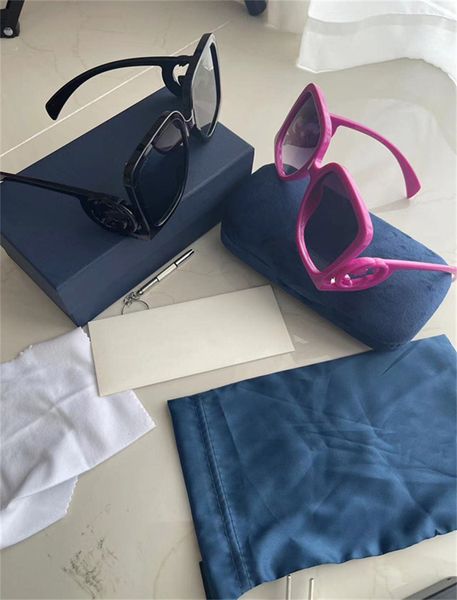 luxury designer sunglasses glasses men women sunglasses classic brand luxury sunglasses fashion uv400 goggle with box travel beach factory s, White;black
luxury designer sunglasses glasses men women sunglasses classic brand luxury sunglasses fashion uv400 goggle with box travel beach factory s, White;black