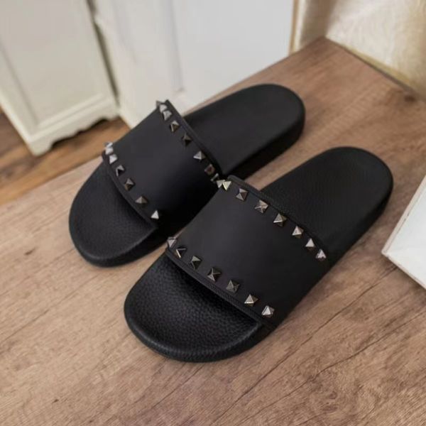 mens rubber studded slippers designers slipper classic outdoors sandale luxurys sandal leather flat slides popular ladies vintage slide summ, Black
mens rubber studded slippers designers slipper classic outdoors sandale luxurys sandal leather flat slides popular ladies vintage slide summ, Black