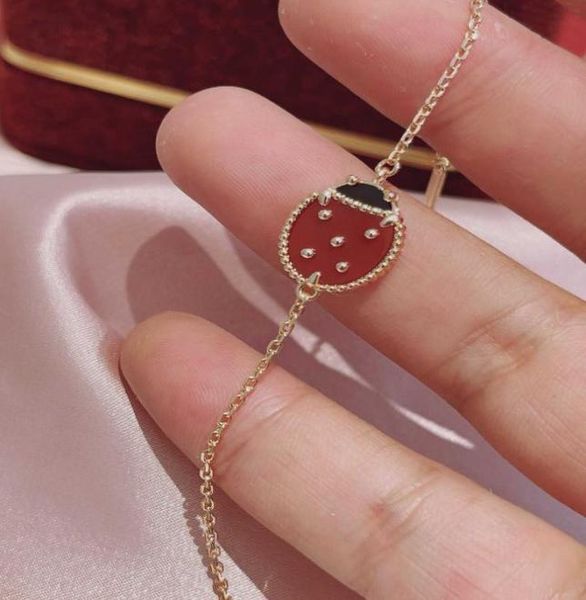 fashion jewelry designers seven star ladybug bracelet female sterling silver plated 18k rose gold fanjia hand decoration single fl8565197, Black
fashion jewelry designers seven star ladybug bracelet female sterling silver plated 18k rose gold fanjia hand decoration single fl8565197, Black