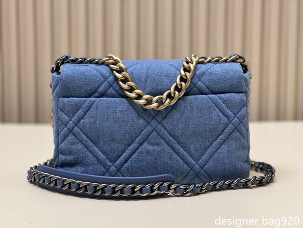 female handbag designer bags luxury crossbody flap bagsgenuine leather for female classic black pink bag dus size 26cm with chain and cc har
female handbag designer bags luxury crossbody flap bagsgenuine leather for female classic black pink bag dus size 26cm with chain and cc har