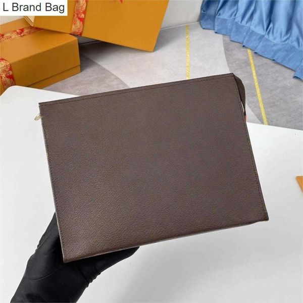 2023 new 10a designers classic travel toiletry pouch protection beauty case wash bag leather women clutch mono waterproof canvas men cosmeti, Black
2023 new 10a designers classic travel toiletry pouch protection beauty case wash bag leather women clutch mono waterproof canvas men cosmeti, Black