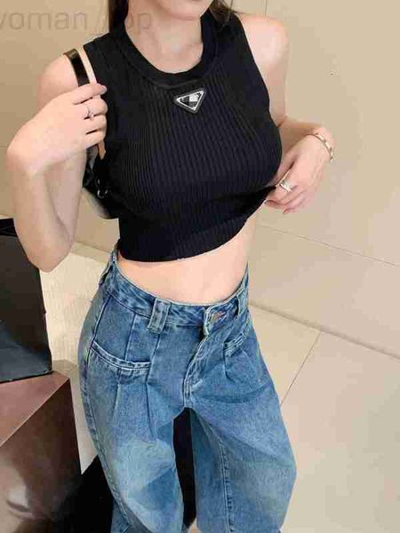 women's tanks & camis designer p family 2023 summer new slim fit sweet cool spicy girl triangle decoration casual short knitted tank wo, White
women's tanks & camis designer p family 2023 summer new slim fit sweet cool spicy girl triangle decoration casual short knitted tank wo, White
