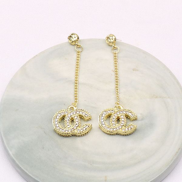 plated 925 silver luxury brand designers letters stud geometric famous women round crystal rhinestone pearl earring wedding party jewerlry 8, Golden;silver
plated 925 silver luxury brand designers letters stud geometric famous women round crystal rhinestone pearl earring wedding party jewerlry 8, Golden;silver