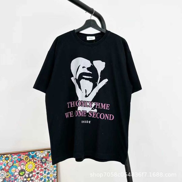 rhude v gesture letter cracked print washed old short sleeve men's and women's loose casual t-shirt, White;black
rhude v gesture letter cracked print washed old short sleeve men's and women's loose casual t-shirt, White;black