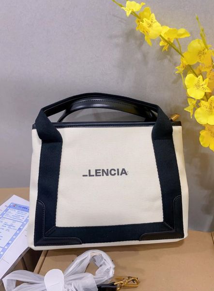 women's one-shoulder crossbody canvas bag new letter printing european and american fashion large capacity ins handbag
women's one-shoulder crossbody canvas bag new letter printing european and american fashion large capacity ins handbag