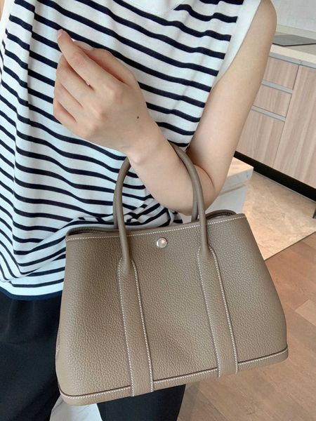 luxury h ermes party garden designer tote bags for women bag women's new premium leather large capacity fashion simple lapbriefcase wit
luxury h ermes party garden designer tote bags for women bag women's new premium leather large capacity fashion simple lapbriefcase wit