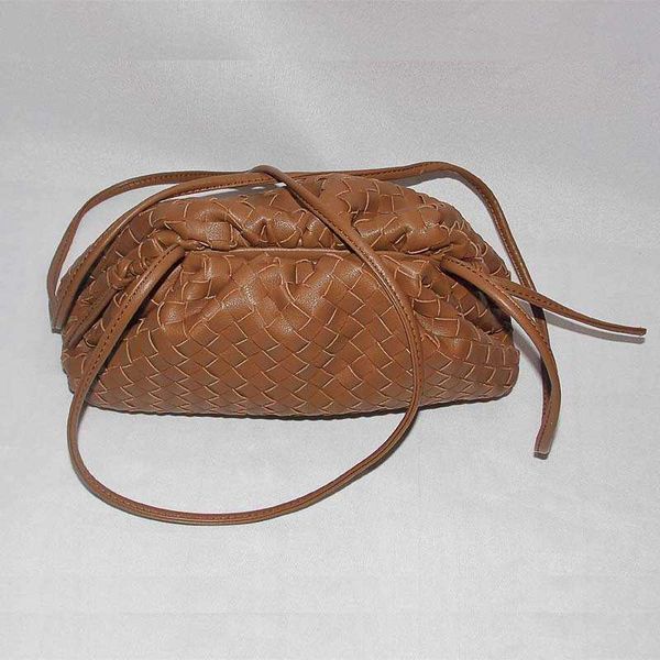 abottegas vneta jodie mini teen intrecciato designer tote woven cloud bag women's bag soft skin dumpling bag fashion shoulder crossbody
abottegas vneta jodie mini teen intrecciato designer tote woven cloud bag women's bag soft skin dumpling bag fashion shoulder crossbody
