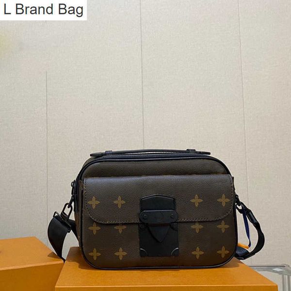 l bag designer bag mens classic presbyopia black edgemessenger bag vintage leather shoulder bag mens new style temperament bag 938u
l bag designer bag mens classic presbyopia black edgemessenger bag vintage leather shoulder bag mens new style temperament bag 938u