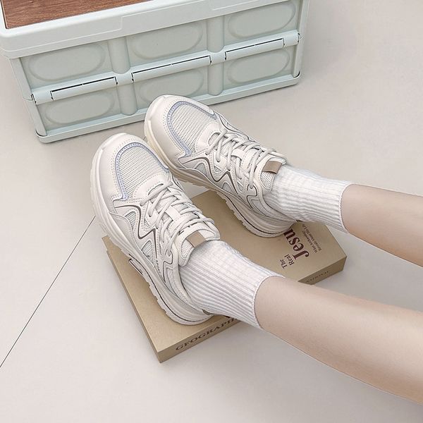 2023 new designer sneaker women casual shoes leather fashion designer sneakers black white womens girls lace-up loafers outdoor sports train
2023 new designer sneaker women casual shoes leather fashion designer sneakers black white womens girls lace-up loafers outdoor sports train