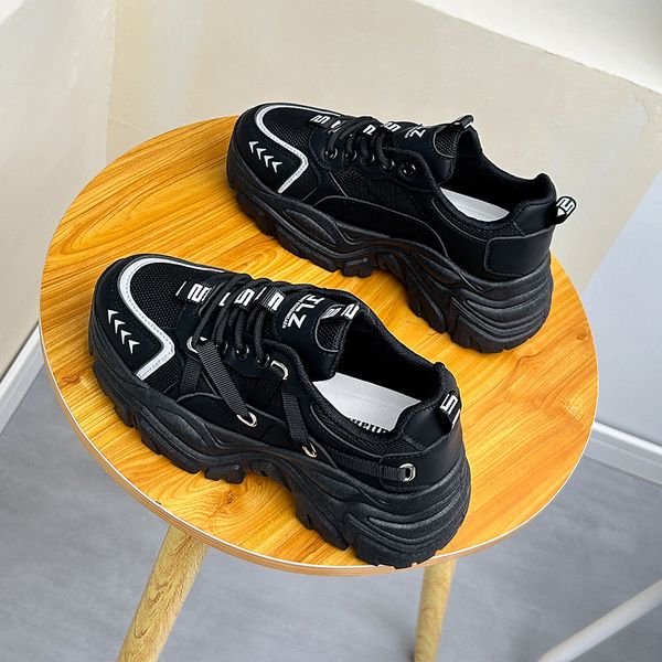fashion designer women casual shoes black white woman girl flat trainers factory wholesale retail platform sports sneakers size eur 35-40
fashion designer women casual shoes black white woman girl flat trainers factory wholesale retail platform sports sneakers size eur 35-40
